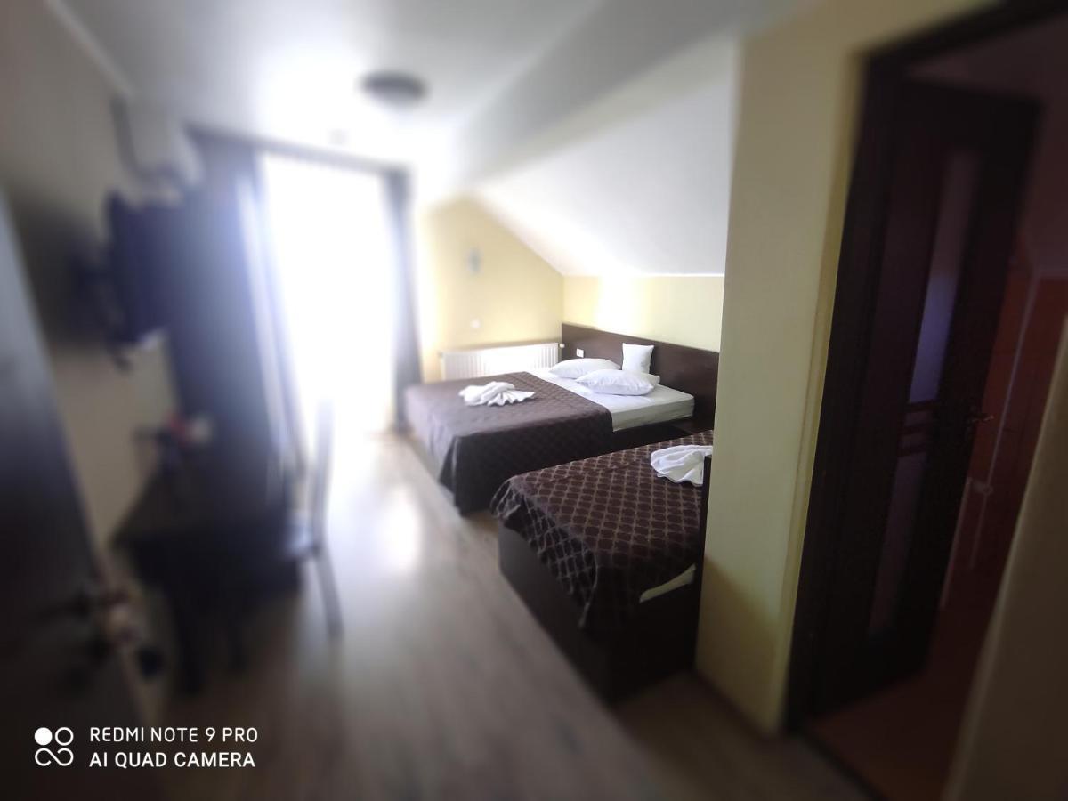Tomis Pensiune Băile Felix Esterno foto